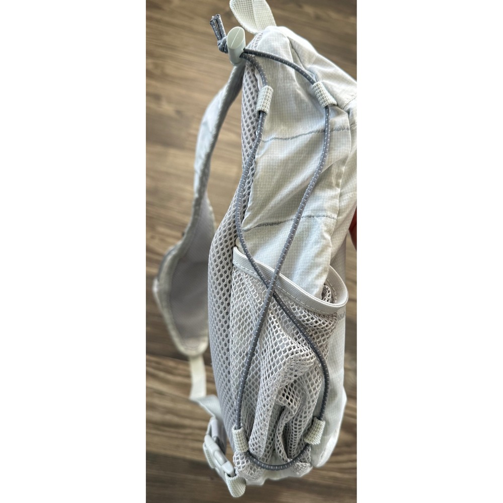 Eddie Bauer Ripstop Sling Backpack White Grey Crossbody Hiking Travel Bag - Picture 12 of 13